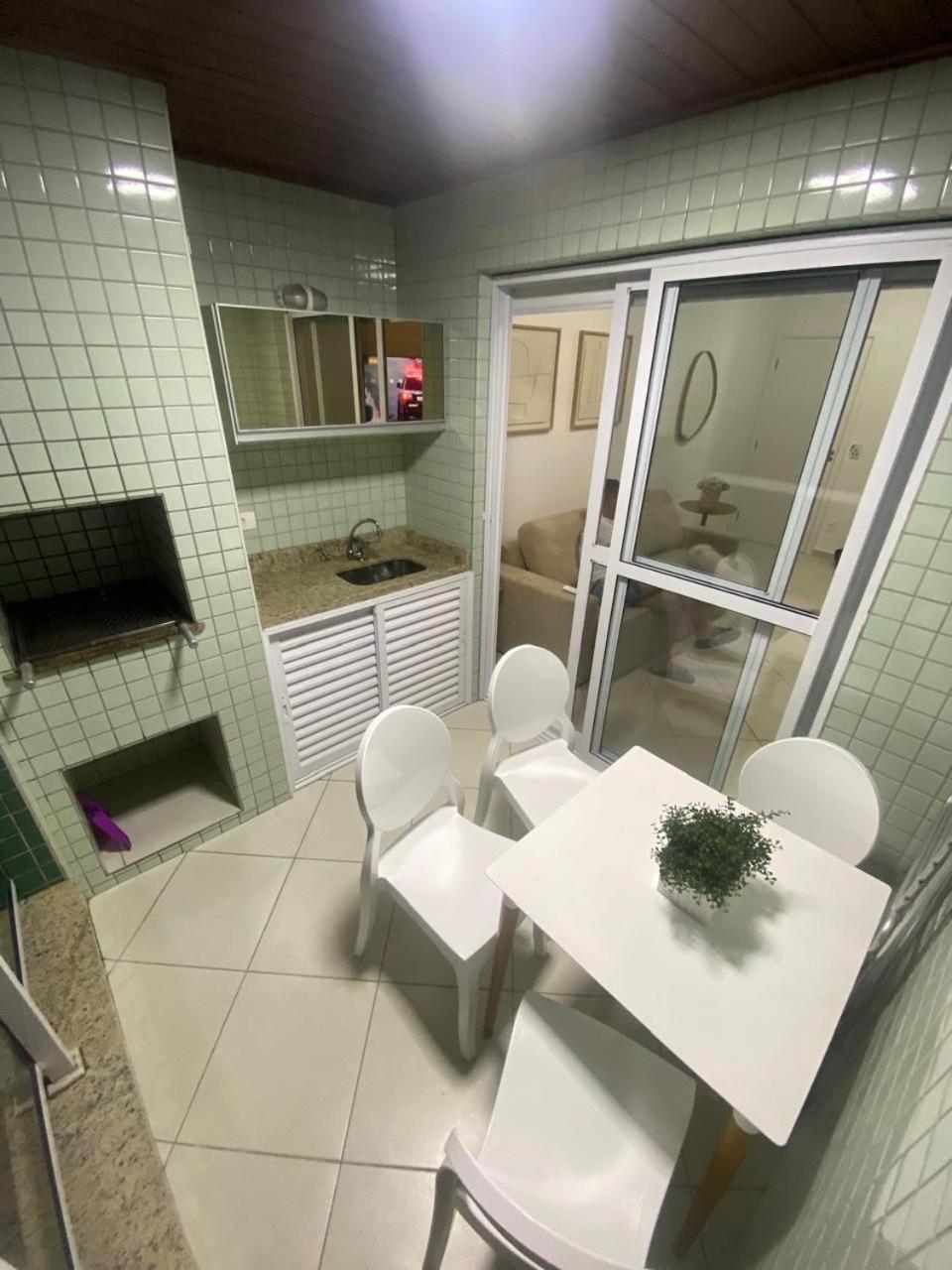 Grande Apartamento Ubatuba